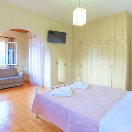 Kristefi Private Pool * Κάτω Κορακιάνα