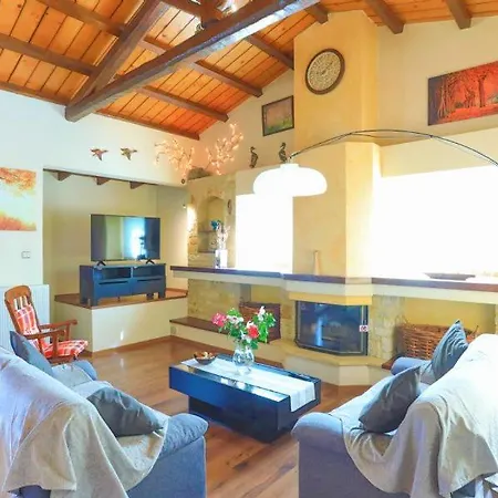 Kristefi Private Pool فيلة